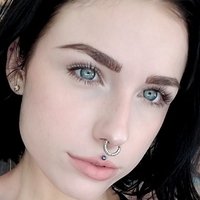 Alora Li Desnuda