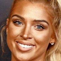 Aneta Sablik Desnuda