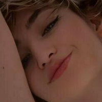 angelangelinafree Desnuda