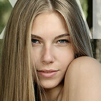 Anjelica Kapitolin Desnuda