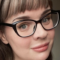 Avery Edison Desnuda