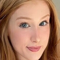 averyyskye Desnuda