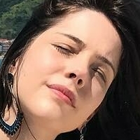 Bia Arantes Desnuda