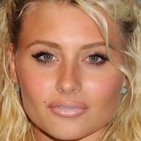 Carrie Michalka Desnuda