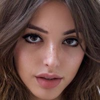 Celine Farach Desnuda