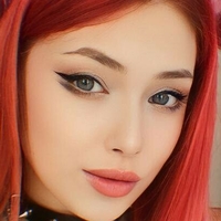 Elizabeth Renard Desnuda