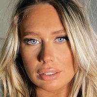 Evie Gibbons Desnuda