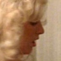 Gail Dahms-Bonine Desnuda