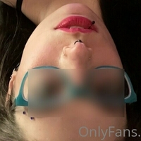 ghostlygothx Desnuda