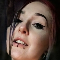 Goth Muscle Mommy Desnuda
