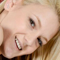 Harper Blondie Desnuda