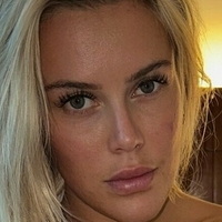joliebecker Desnuda