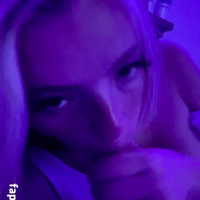 Katie Pardon Desnuda