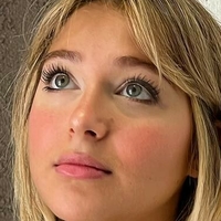 Katsiaryna Kavaleva Desnuda