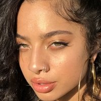 Kiana Ledé Desnuda