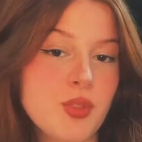 Line Schultz Desnuda