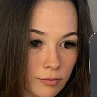Lucy Lurks Desnuda
