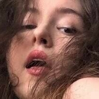 Luma's Tris Desnuda