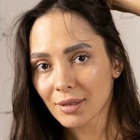 Margo Pica Desnuda