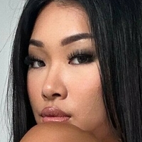 Martina Chen Desnuda