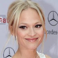 Mavie Hoerbiger Desnuda