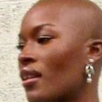 Memu Conteh Desnuda