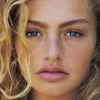 Michaela Bercu Desnuda