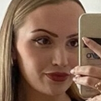 Nina Stark Desnuda