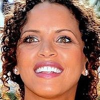 Noémie Lenoir Desnuda