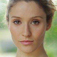 Norma Kuhling Desnuda