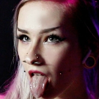 Orikamishiro Desnuda