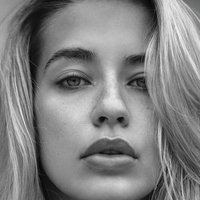 Rhiannon Desnuda