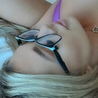 Submissive Lexi Desnuda