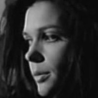 Suzzan Landau Desnuda