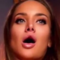 Tqla Afinaa Desnuda