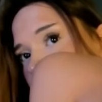 Unfamiliarx Desnuda