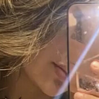 Yobihkenzie Desnuda